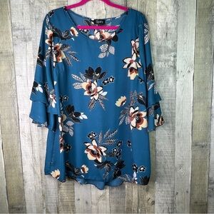 Spin Green Blue Floral Crewneck Blouse Bell Sleeves New Without Tags No Size Tag